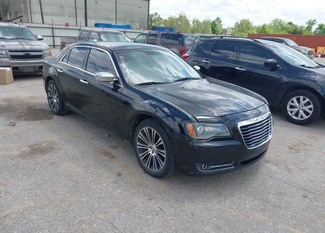2011 CHRYSLER 300