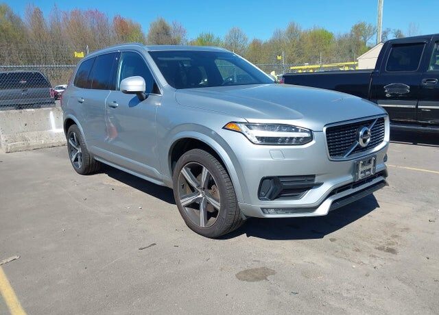 2016 VOLVO XC90