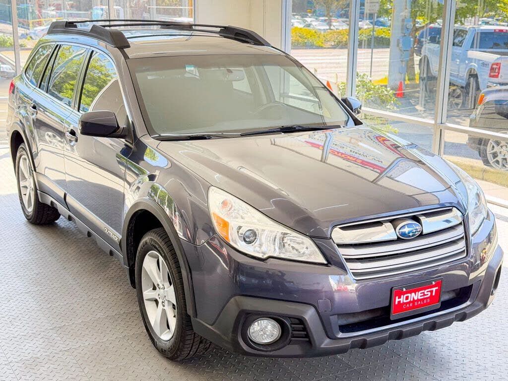 2013 SUBARU Outback