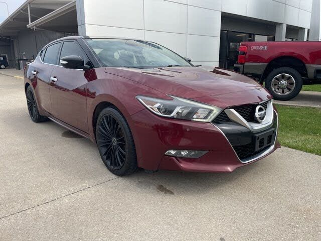 2017 NISSAN Maxima
