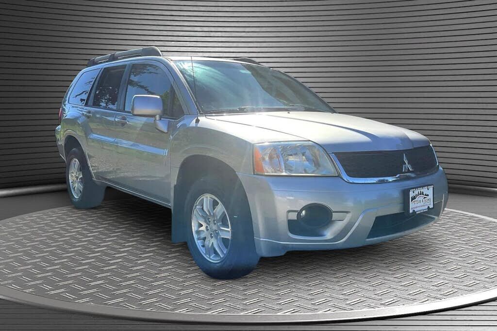 2011 MITSUBISHI Endeavor