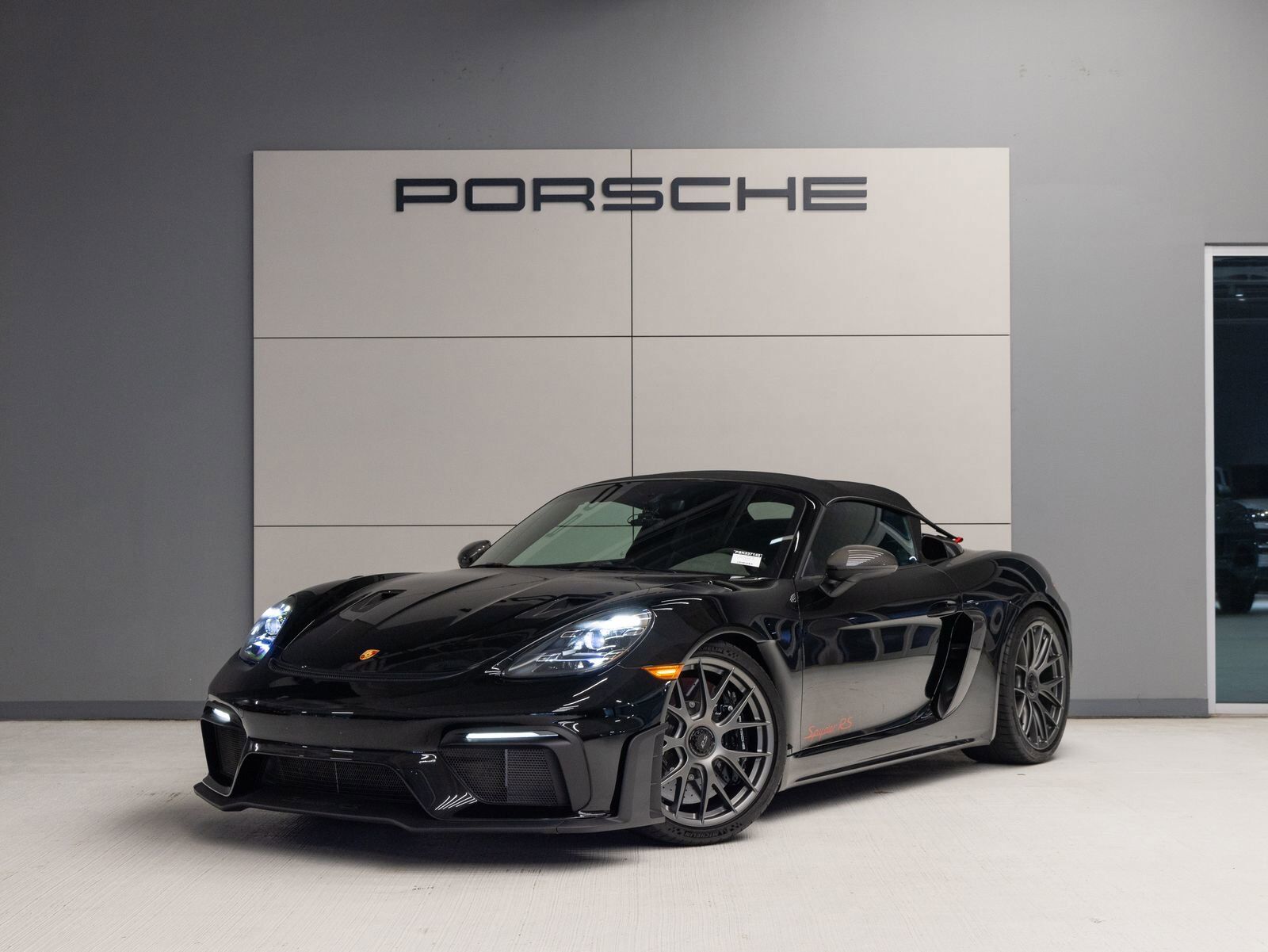 2025 PORSCHE 718