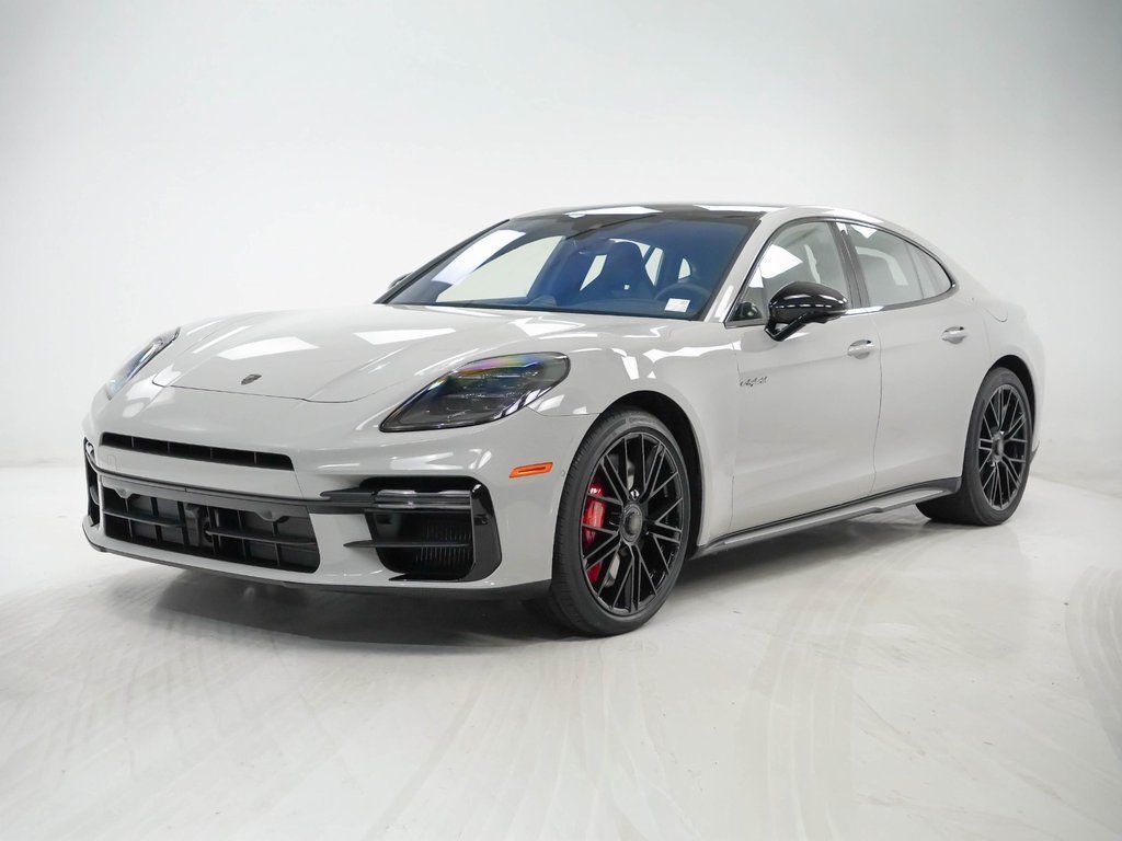 2026 PORSCHE Panamera