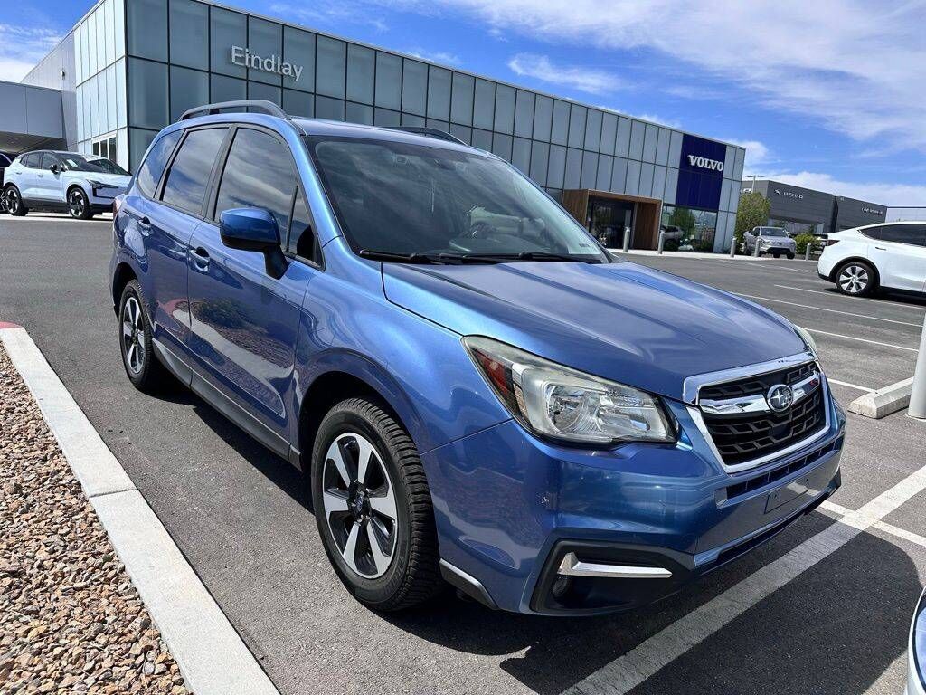 2017 SUBARU Forester