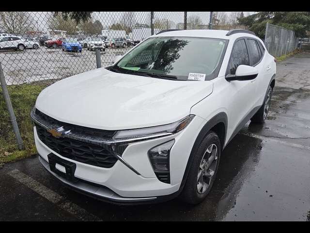 2025 CHEVROLET Trax