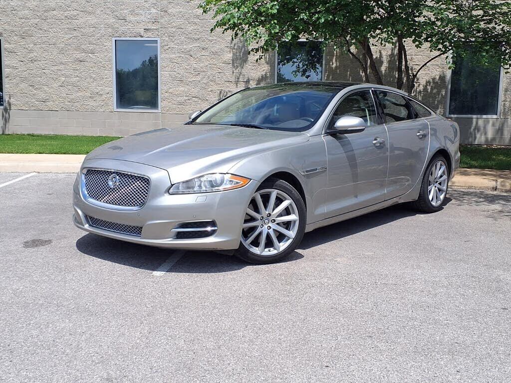 2013 JAGUAR XJ