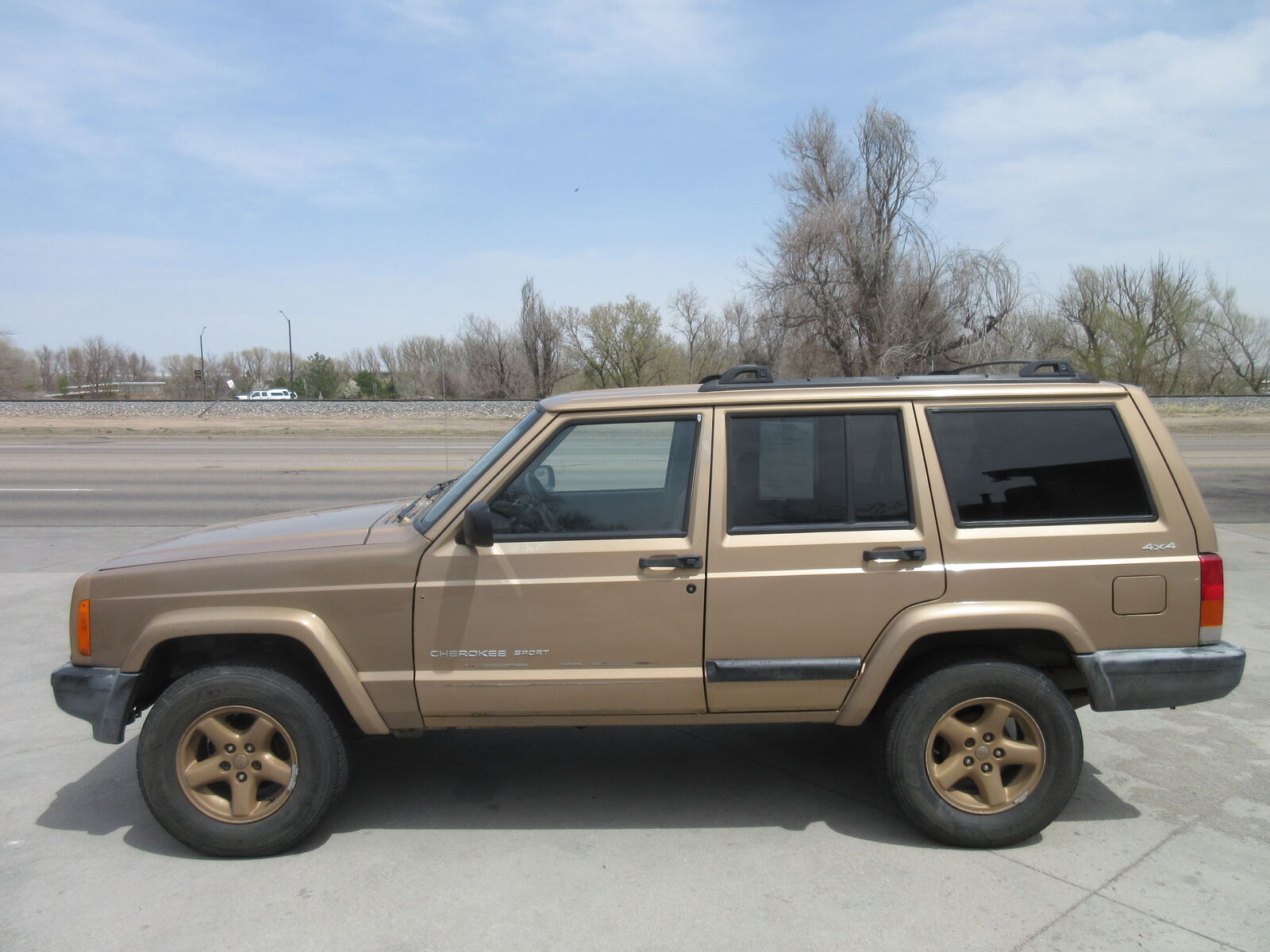 2000 JEEP Cherokee