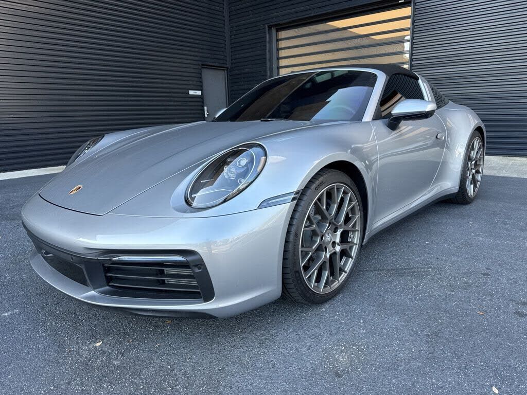 2024 PORSCHE 911