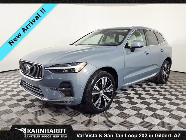 2022 VOLVO XC60
