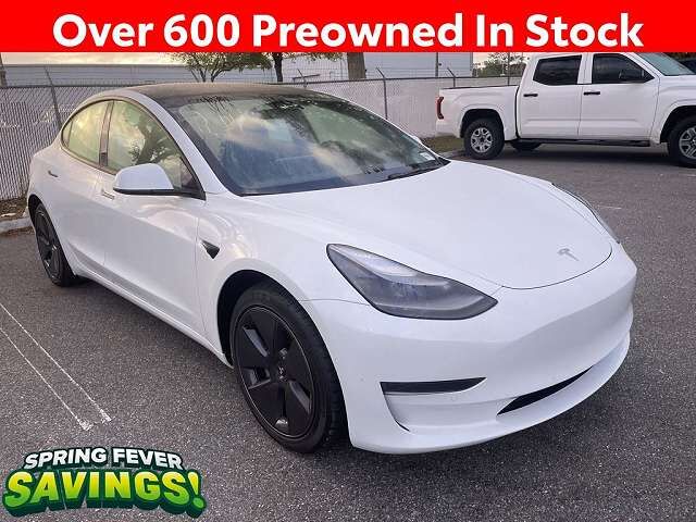 2022 TESLA Model 3