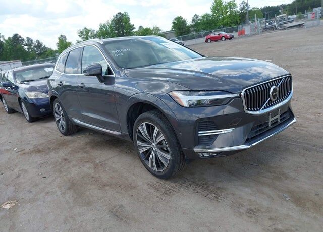 2022 VOLVO XC60