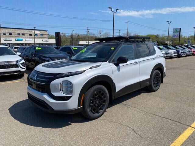 2026 MITSUBISHI Outlander