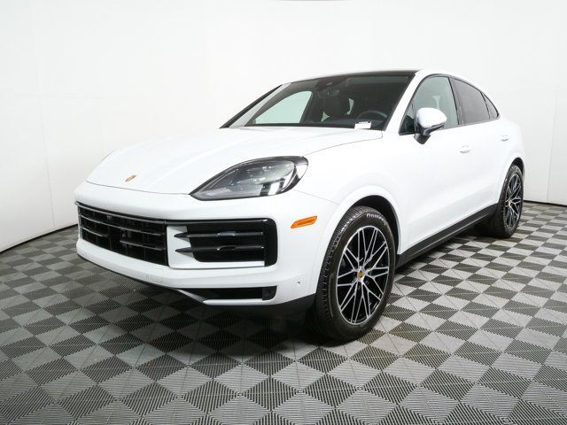 2024 PORSCHE Cayenne