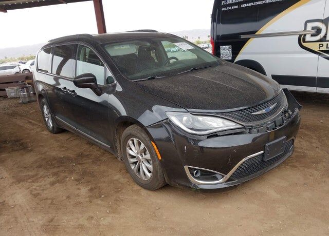 2019 CHRYSLER Pacifica
