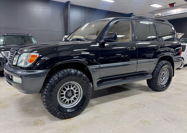 2003 LEXUS LX