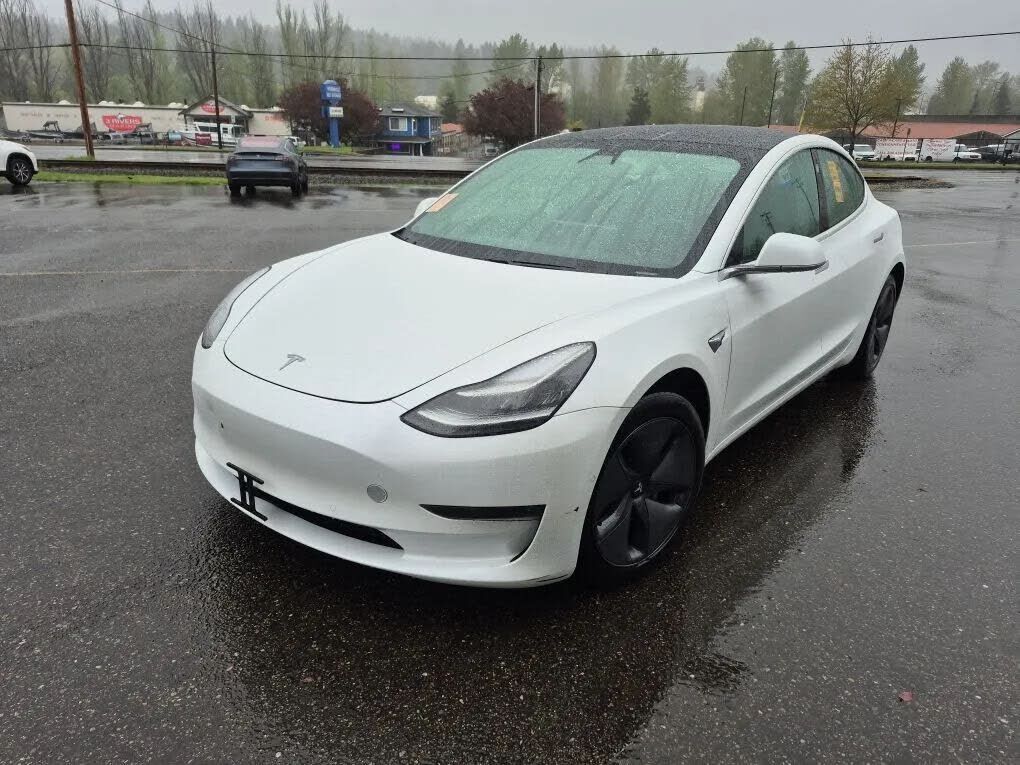 2019 TESLA Model 3