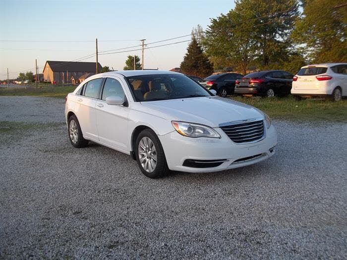 2013 CHRYSLER 200