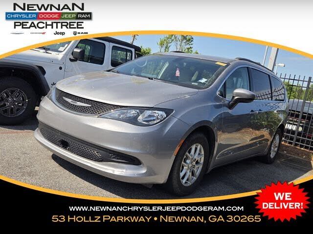 2021 CHRYSLER Voyager