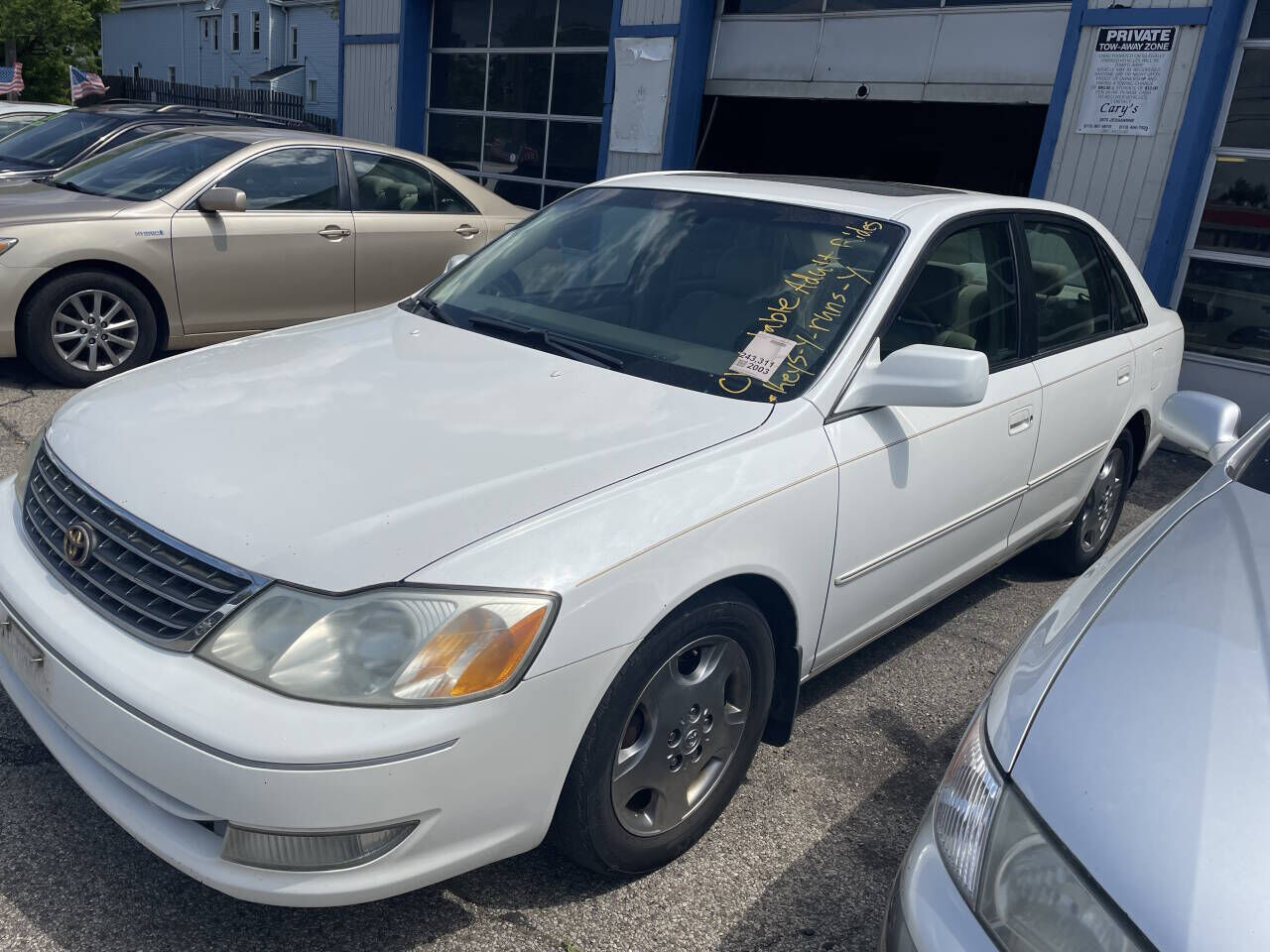 2003 TOYOTA Avalon