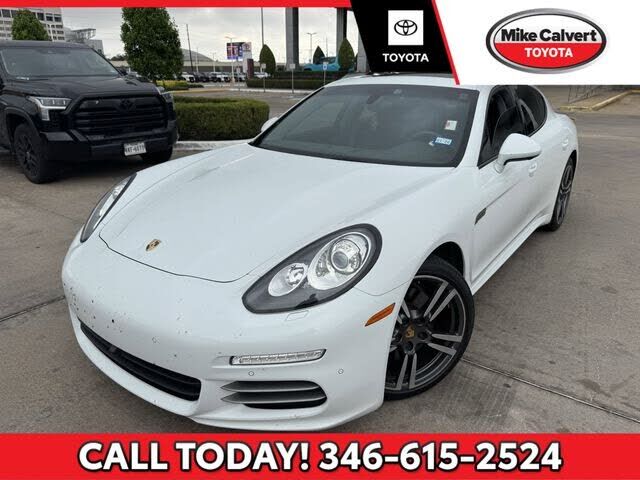 2016 PORSCHE Panamera