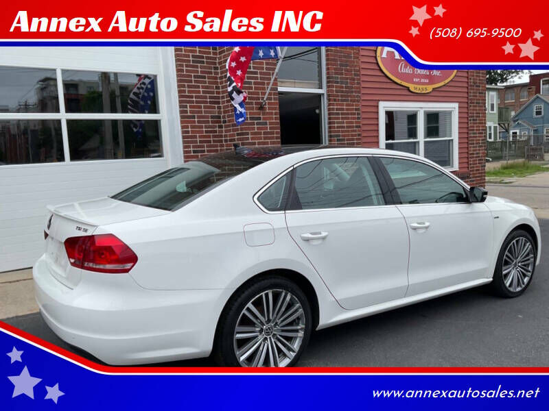 2015 VOLKSWAGEN Passat