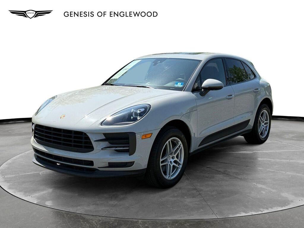 2020 PORSCHE Macan