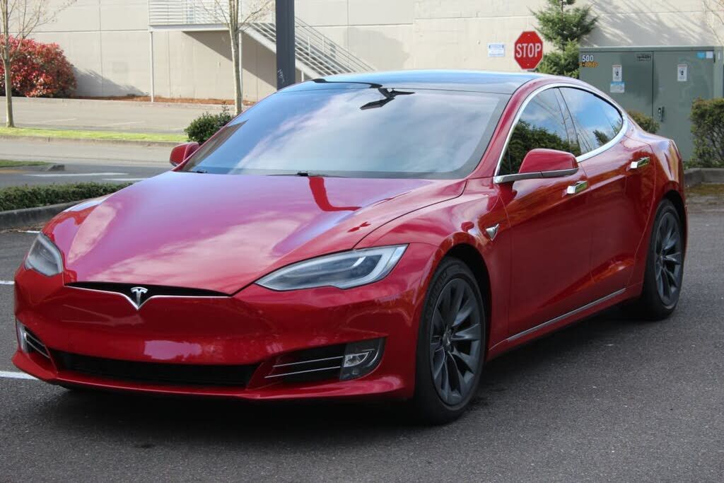 2020 TESLA Model S