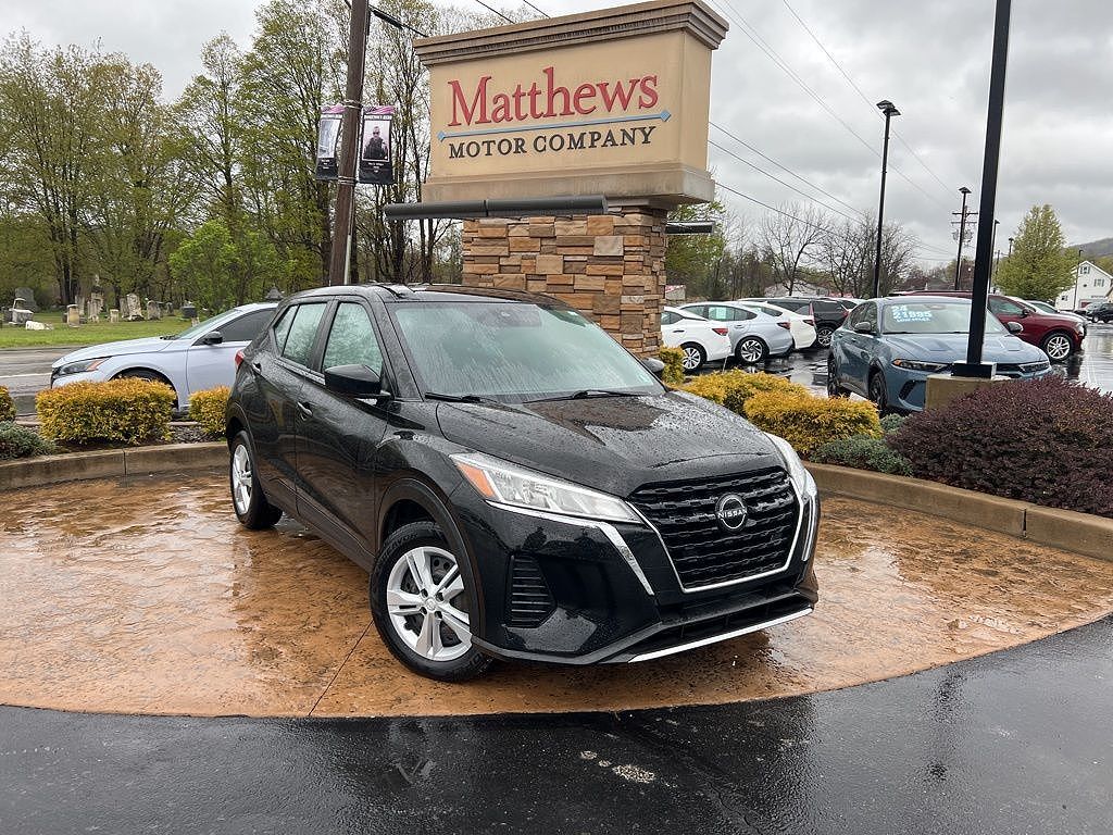 2022 NISSAN Kicks