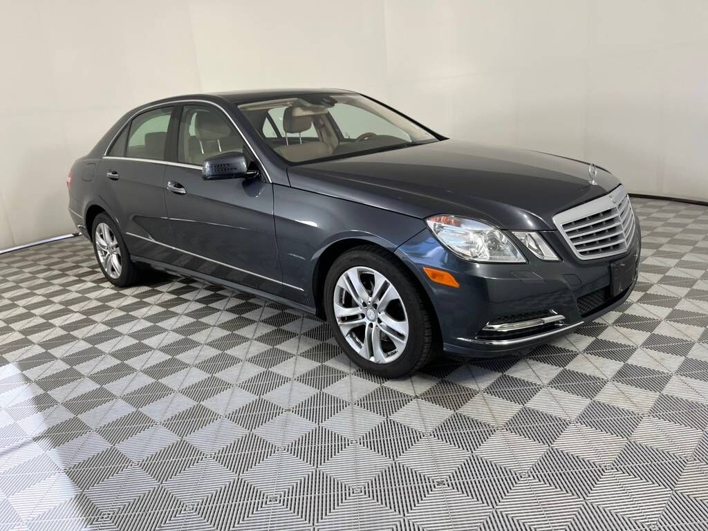 2011 MERCEDES-BENZ E-Class