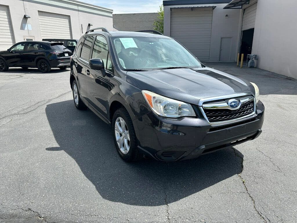2015 SUBARU Forester