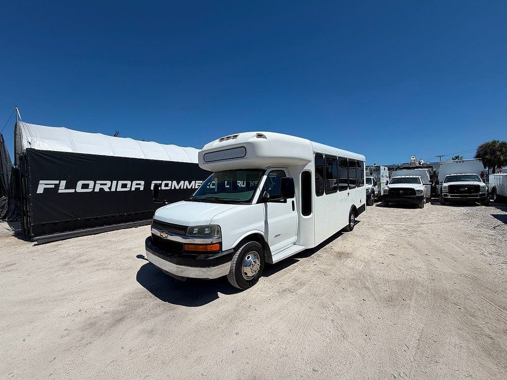 2013 CHEVROLET Express