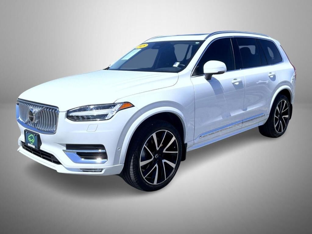 2025 VOLVO XC90