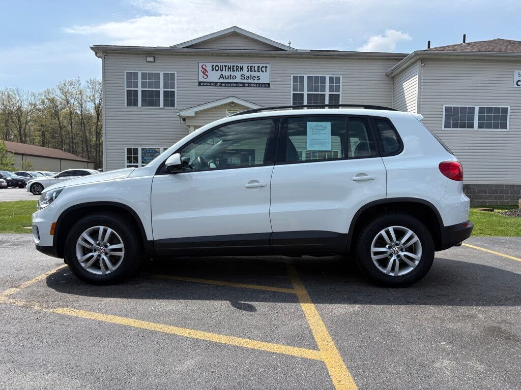 2016 VOLKSWAGEN Tiguan