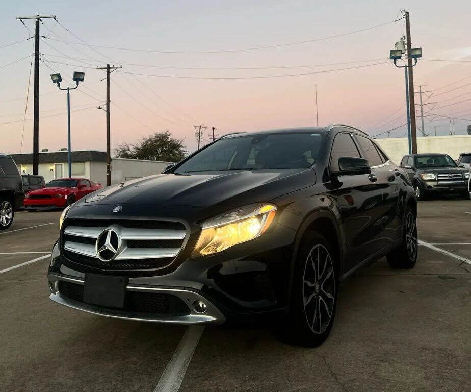2016 MERCEDES-BENZ GLA-Class
