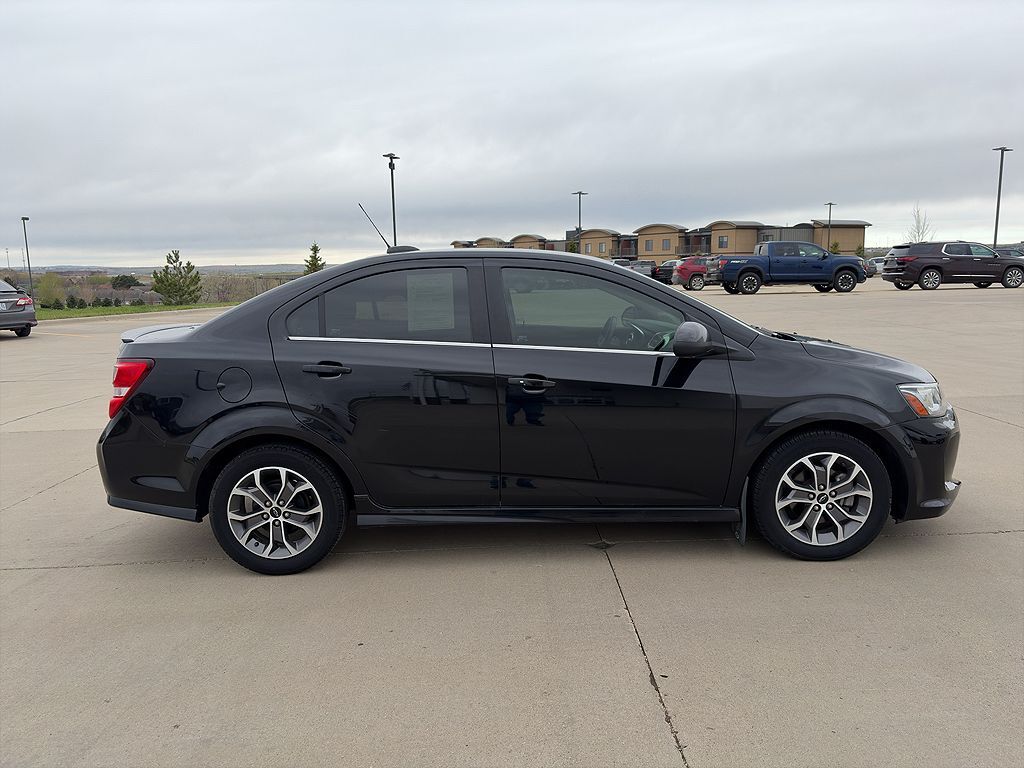 2019 CHEVROLET Sonic