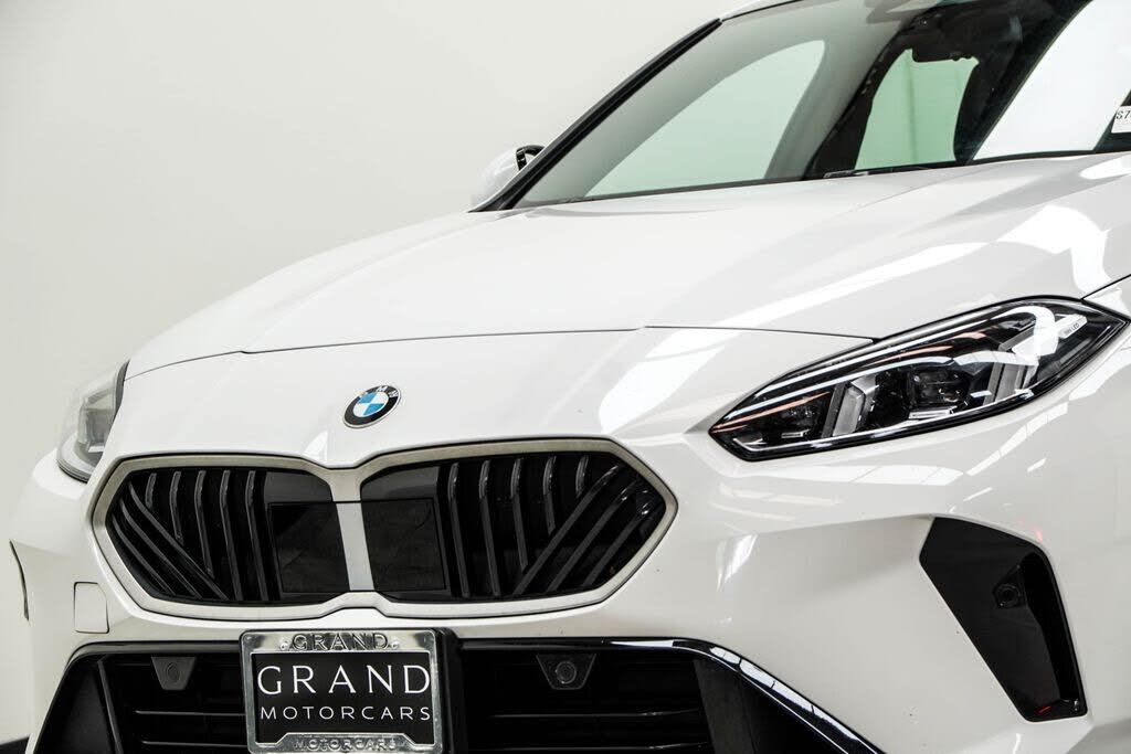 2025 BMW 228i