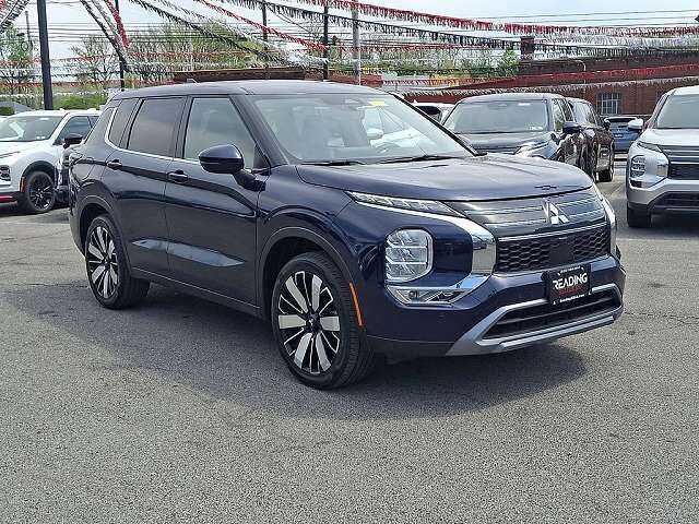2025 MITSUBISHI Outlander