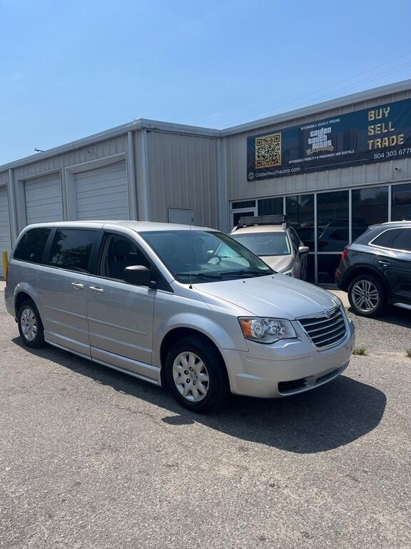 2010 CHRYSLER Town and Country