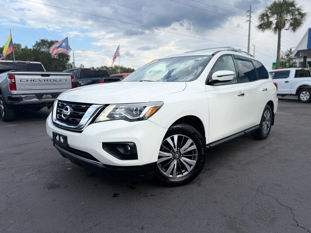 2017 NISSAN Pathfinder