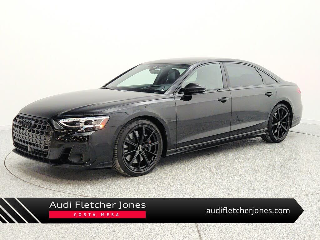 2022 AUDI S8
