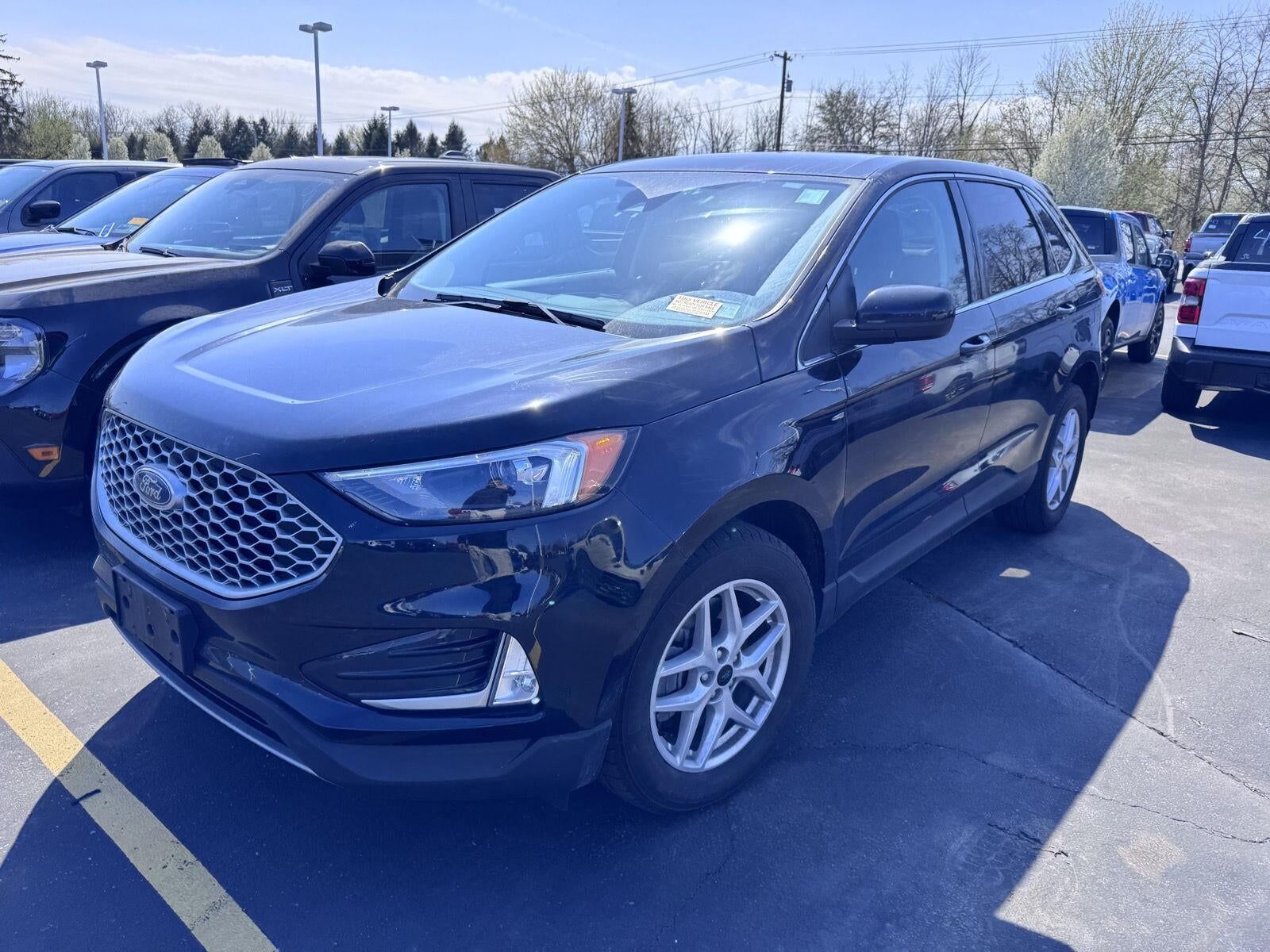 2023 FORD Edge