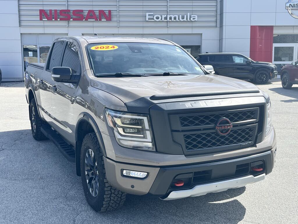 2024 NISSAN Titan