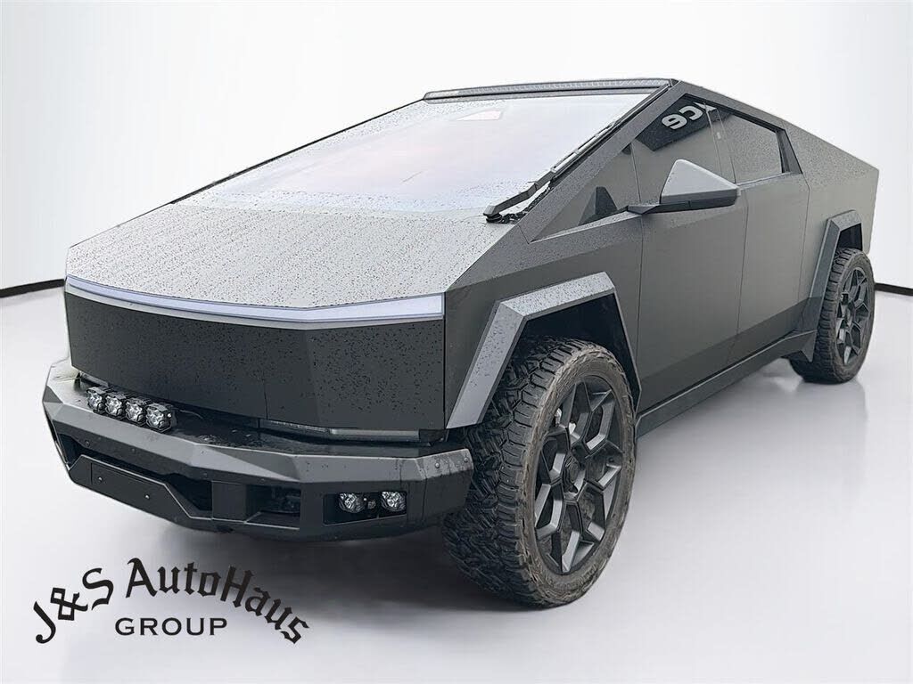 2024 TESLA Cybertruck