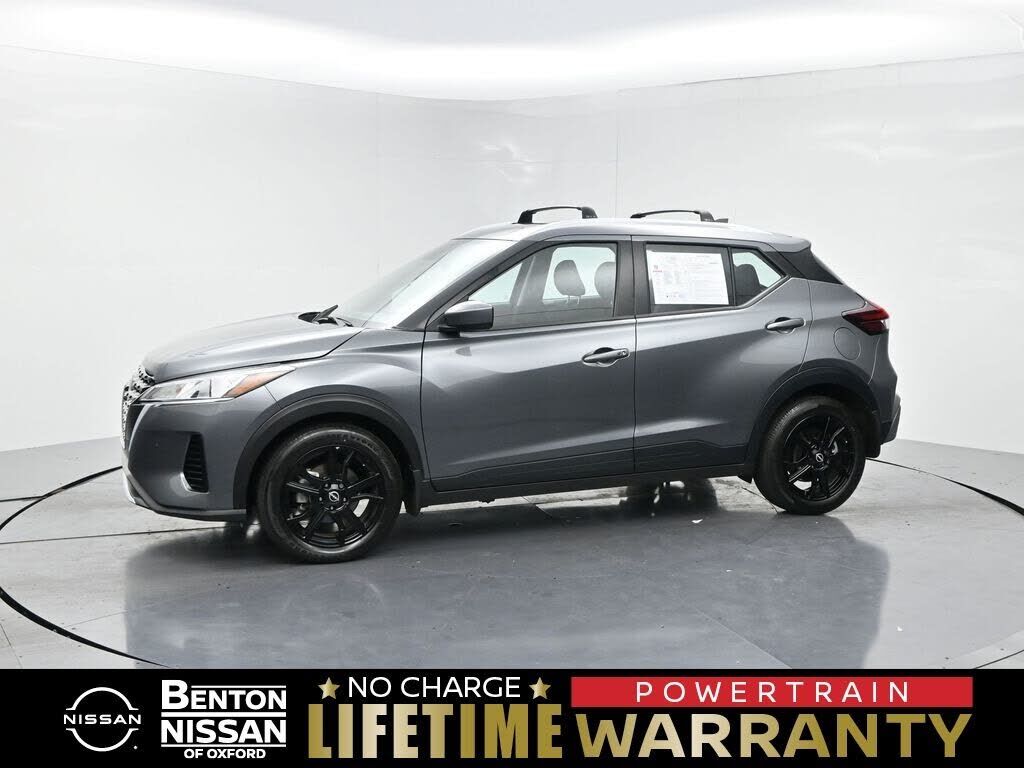 2024 NISSAN Kicks