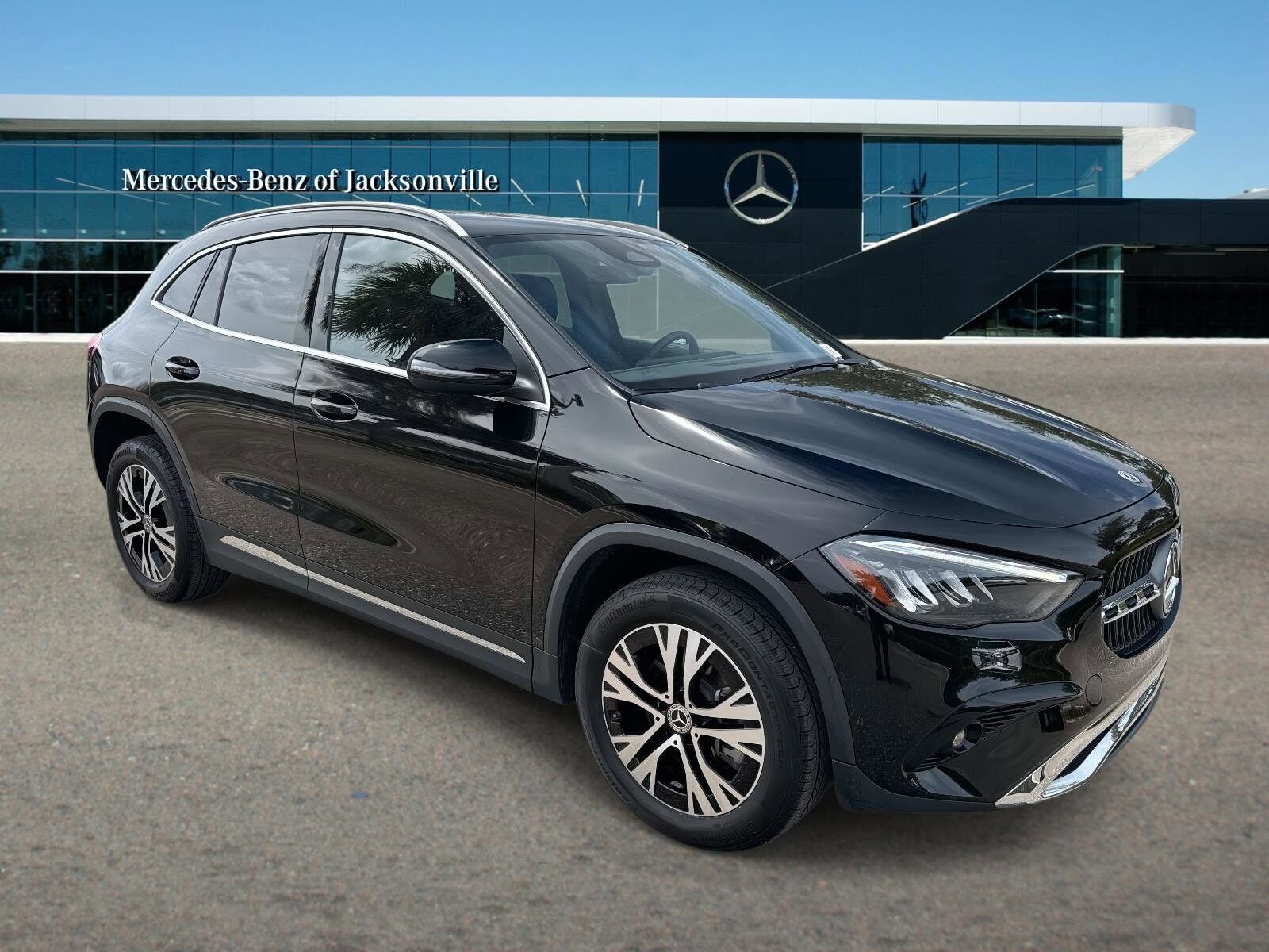 2025 MERCEDES-BENZ GLA-Class
