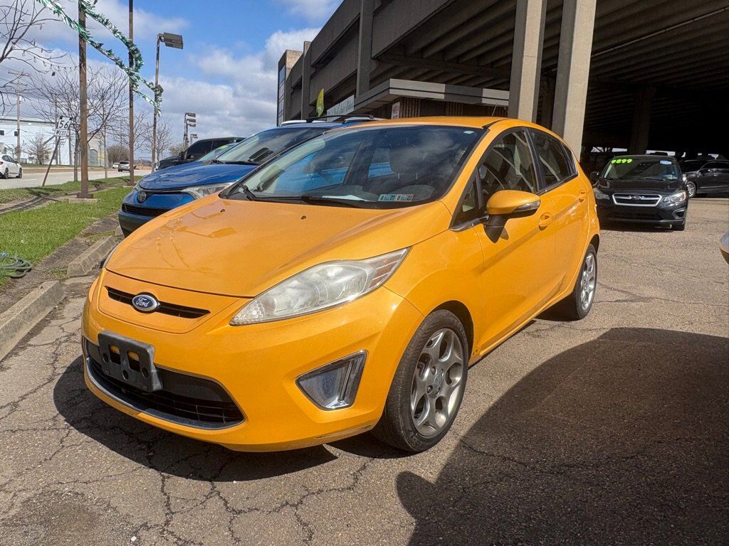 2011 FORD Fiesta