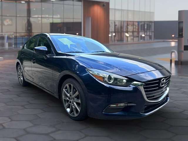 2018 MAZDA Mazda3