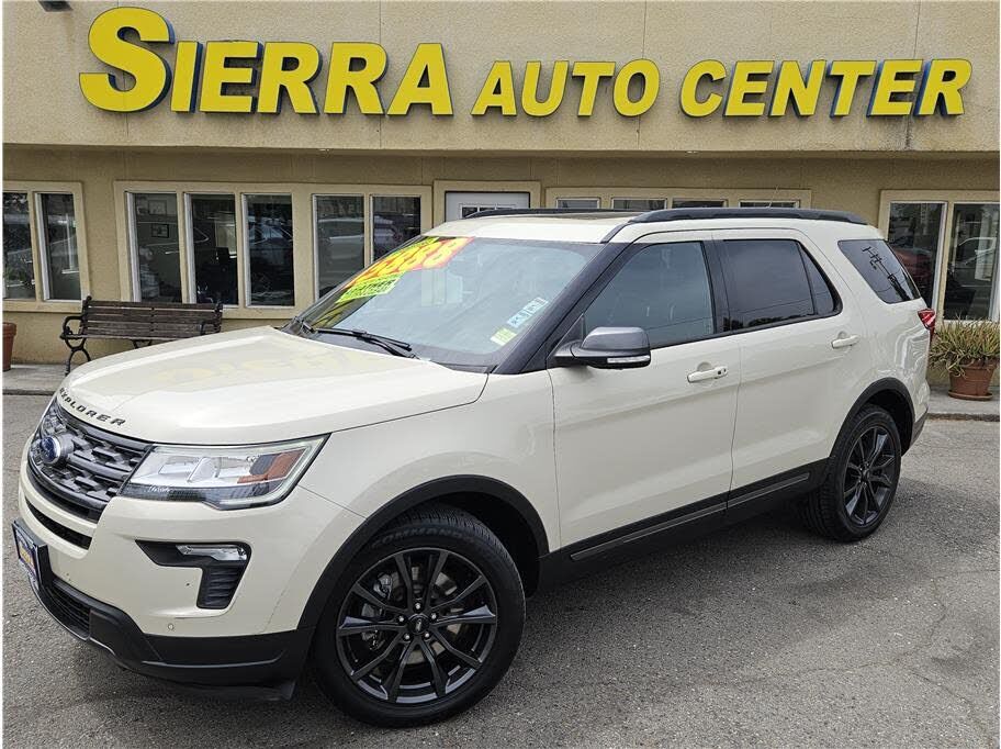 2018 FORD Explorer