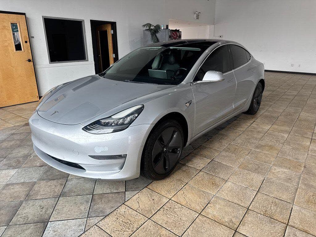 2018 TESLA Model 3