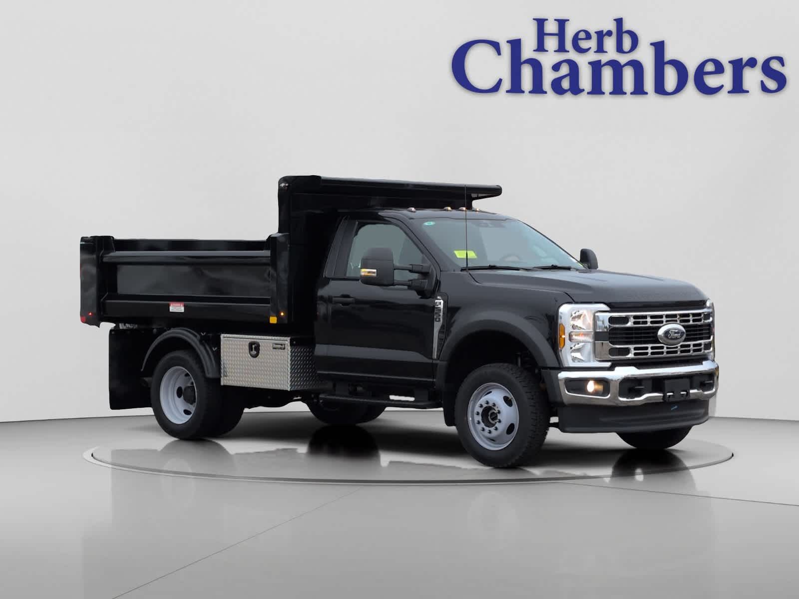2025 FORD F-550